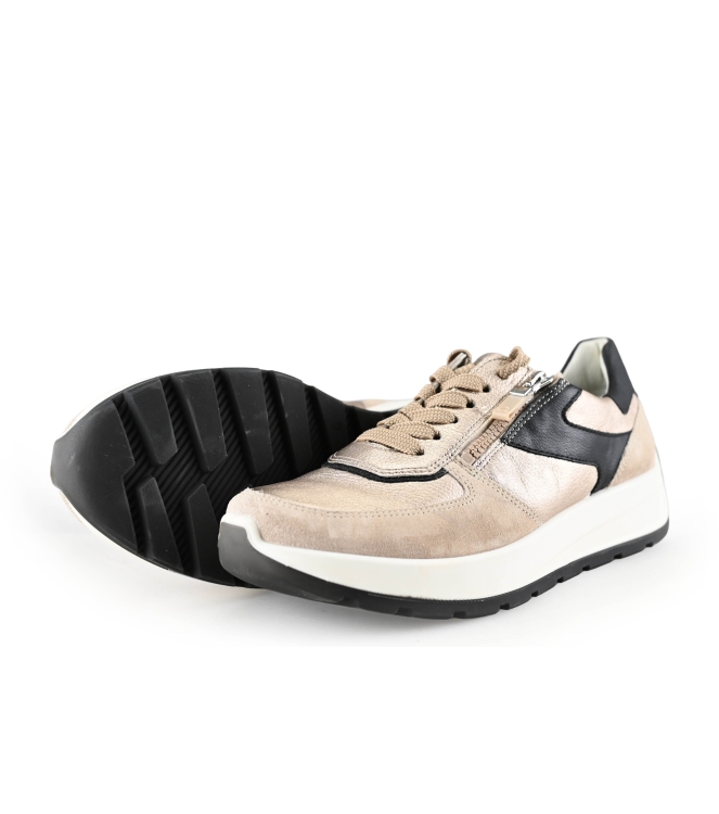 Ara Sneakers