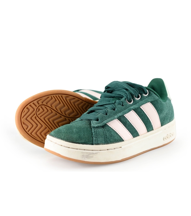 Adidas Sneakers