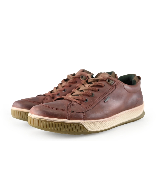 Ecco Sneakers