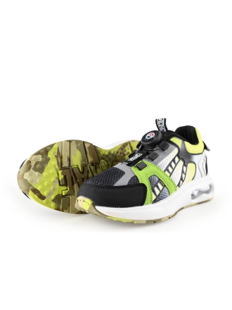 Red-Rag Sneakers
