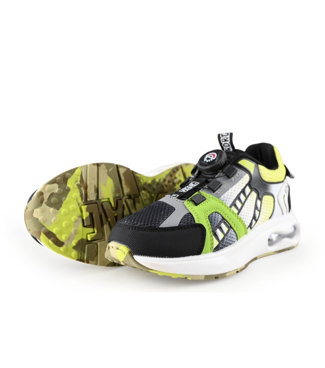 Red-Rag Sneakers