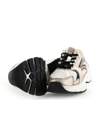 DSTRCT Sneakers
