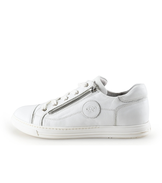 AQA Sneakers