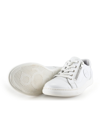 AQA Sneakers