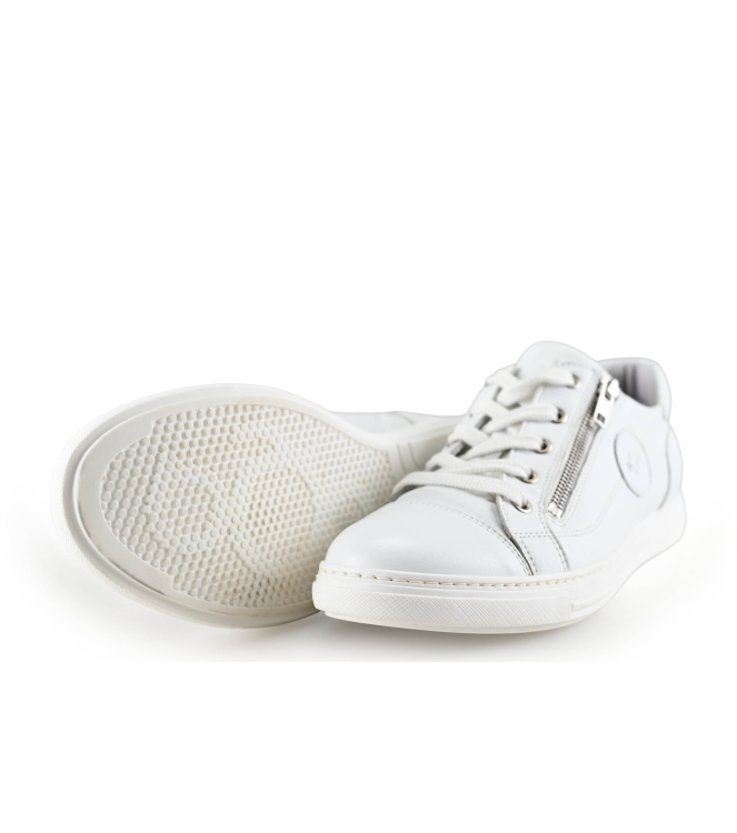 AQA Sneakers