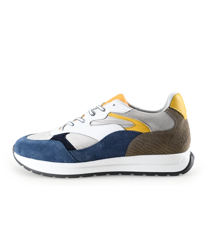 Vertice Sneakers