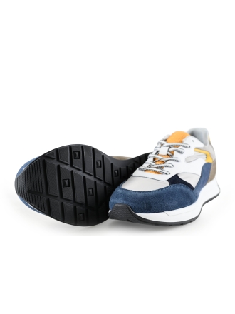 Vertice Sneakers