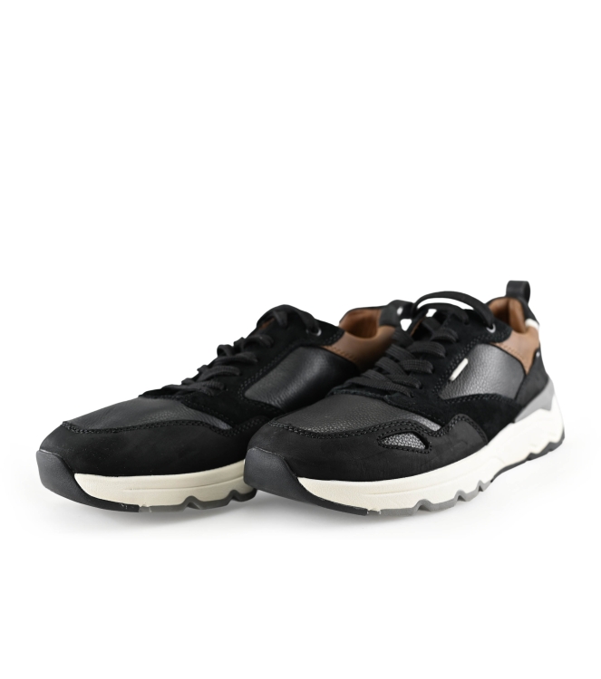 Revolution Sneakers