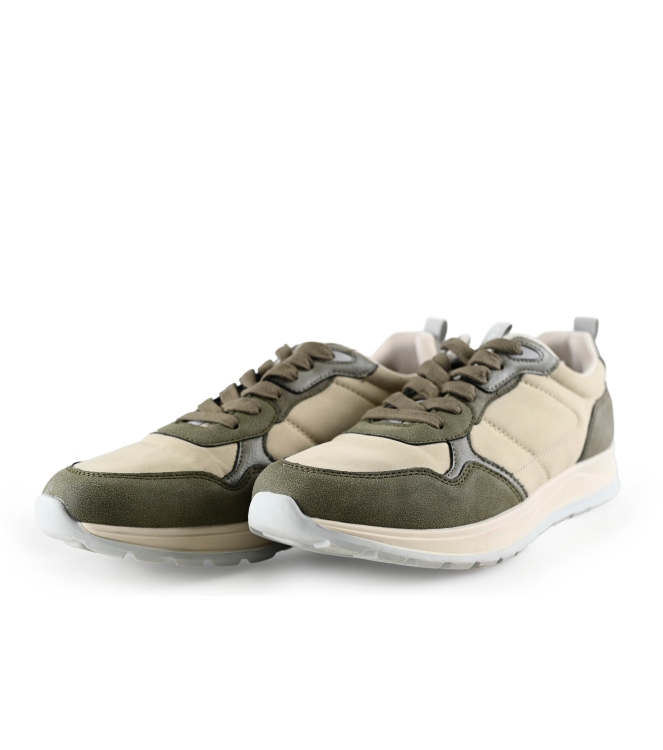 Vertice Sneakers