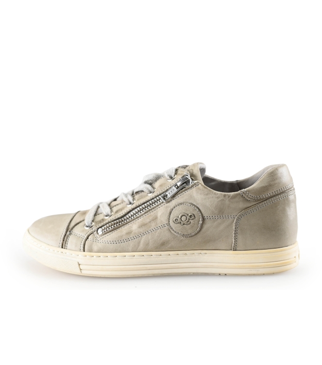 AQA Sneakers