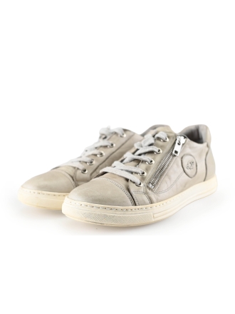 AQA Sneakers
