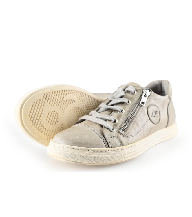 AQA Sneakers
