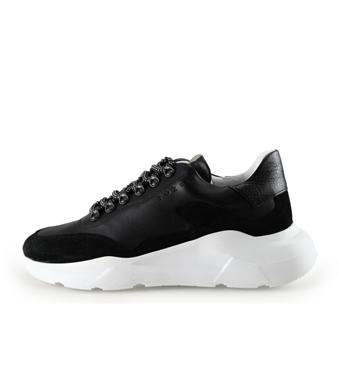 Tozen Sneakers