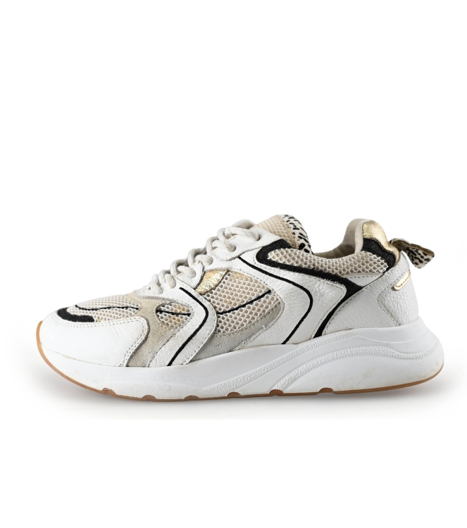 Lina Locchi Sneakers