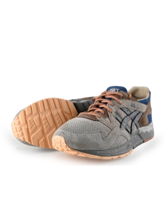 Asics Sneakers