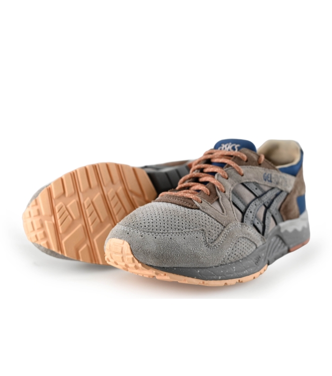 Asics Sneakers
