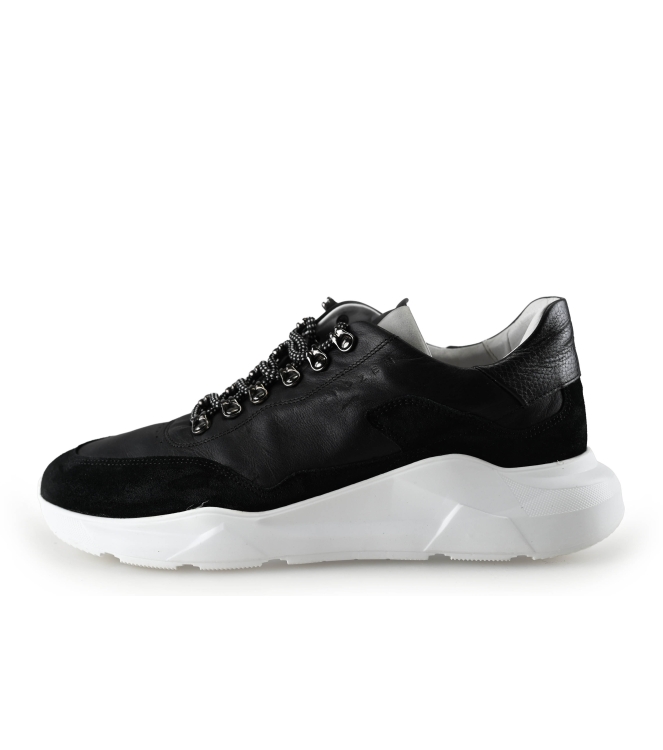 Tozen Sneakers