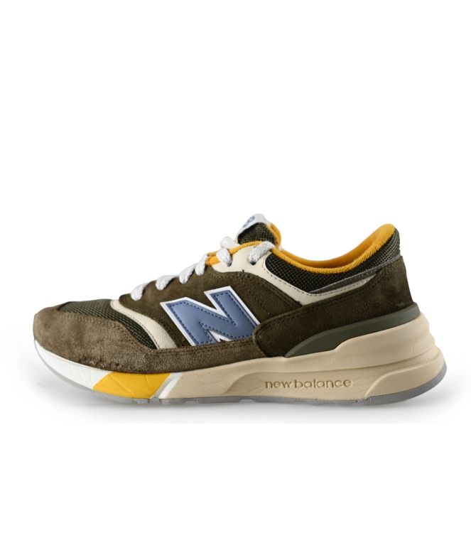 New Balance Sneakers