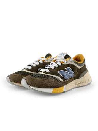 New Balance Sneakers