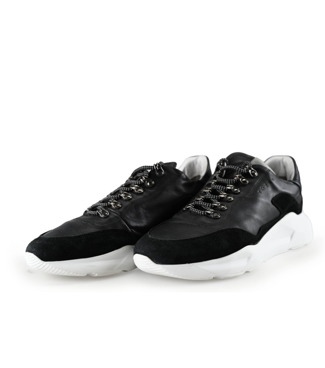 Tozen Sneakers