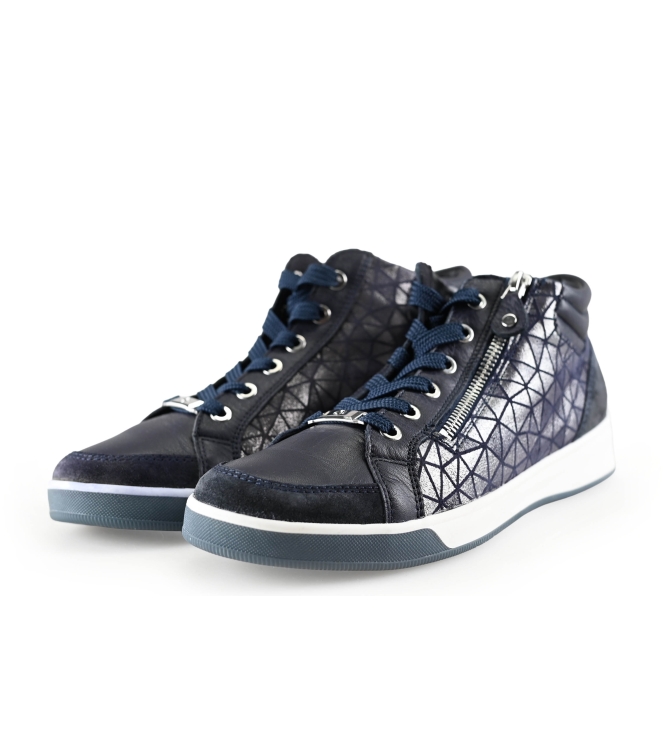 Ara Sneakers