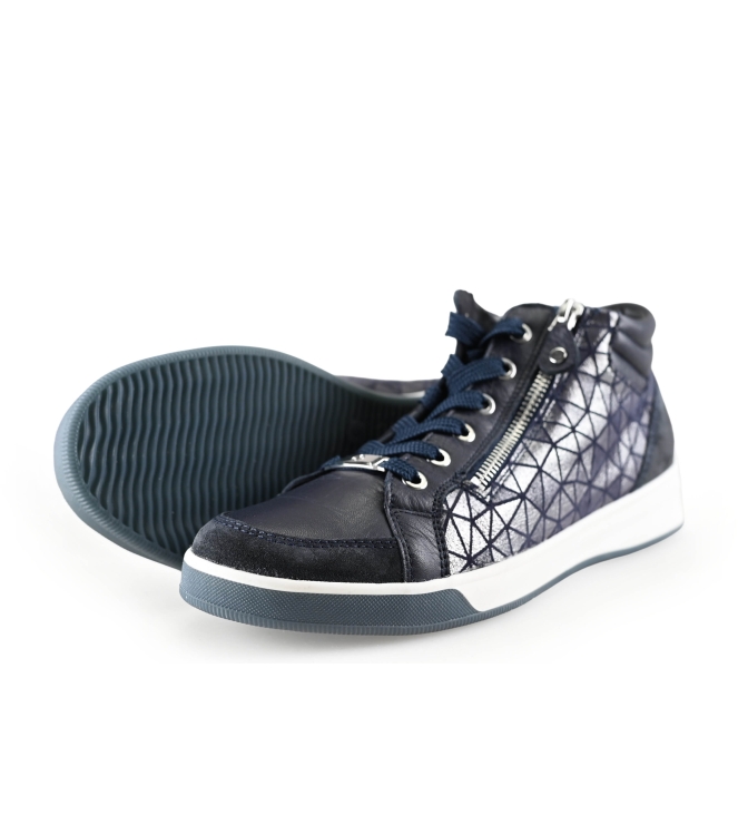 Ara Sneakers
