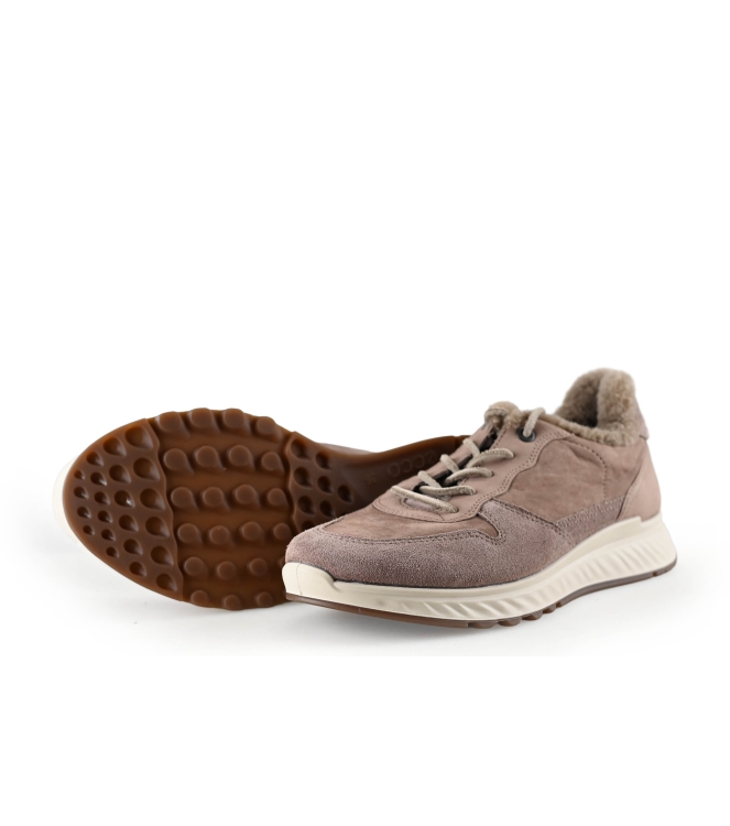 Ecco Sneakers