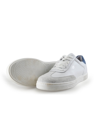 AQA Sneakers
