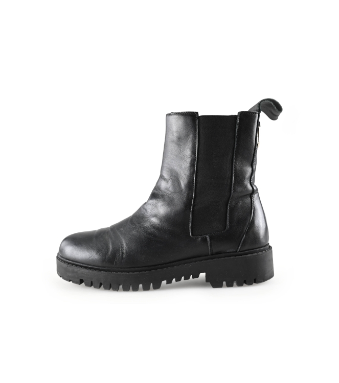 Guess Chelsea boots