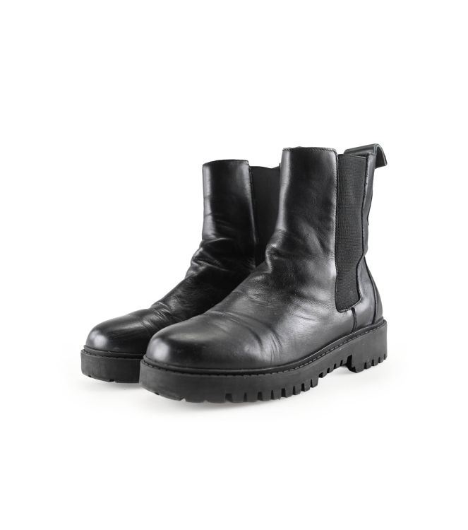 Guess Chelsea boots
