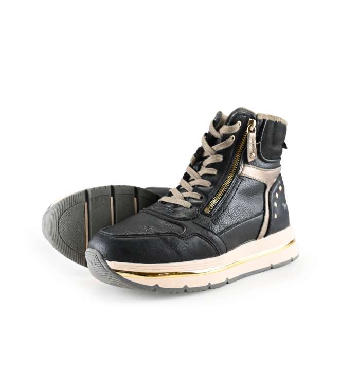 Mustang Sneakers