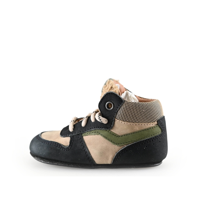 IK-KE Sneakers