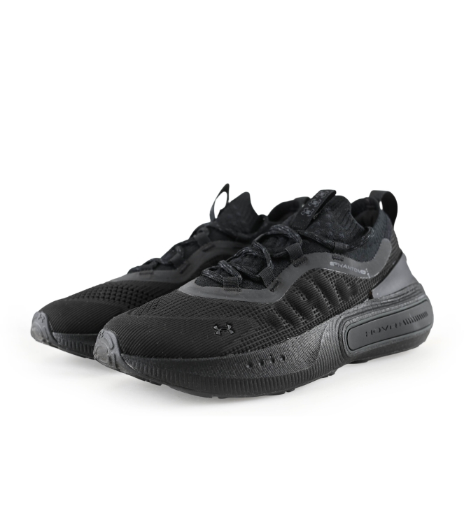 Under Armour Sneakers