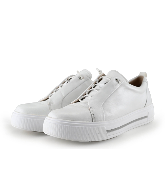 Caprice Sneakers
