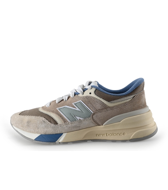 New Balance Sneakers