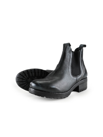 Nelson Chelsea boots