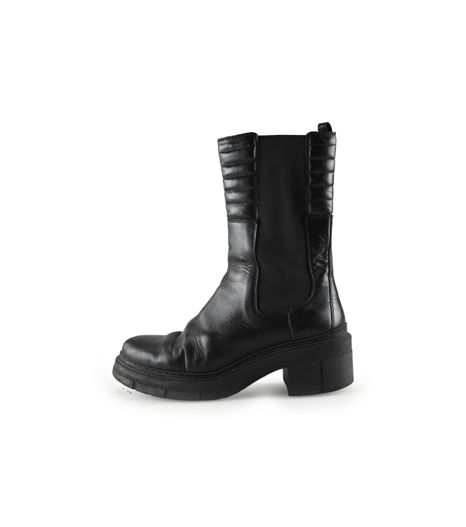 Unisa Chelsea boots