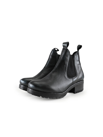 Nelson Chelsea boots