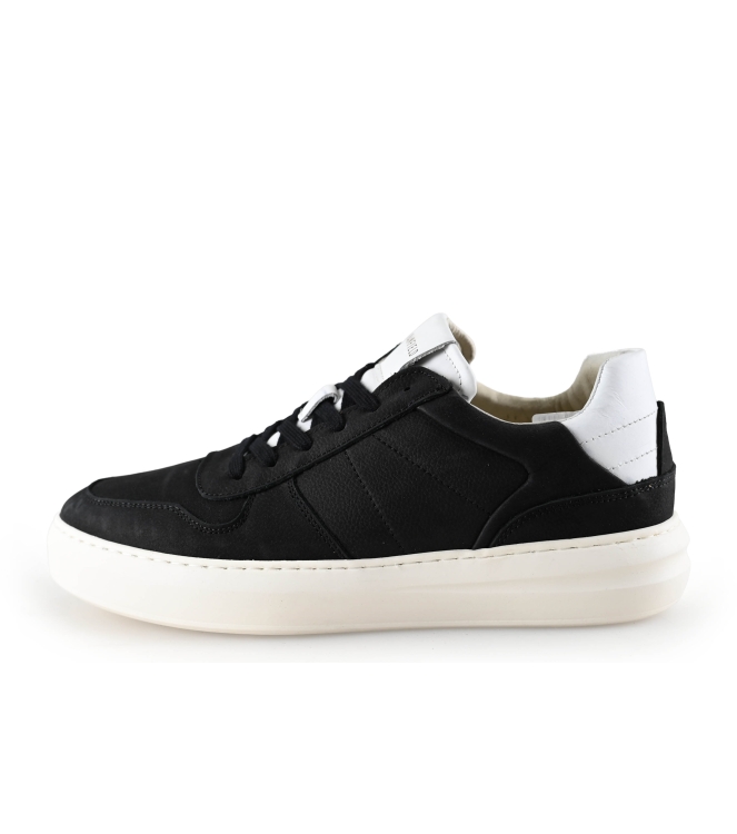 Manfield Sneakers