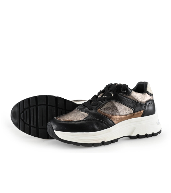 Manfield Sneakers