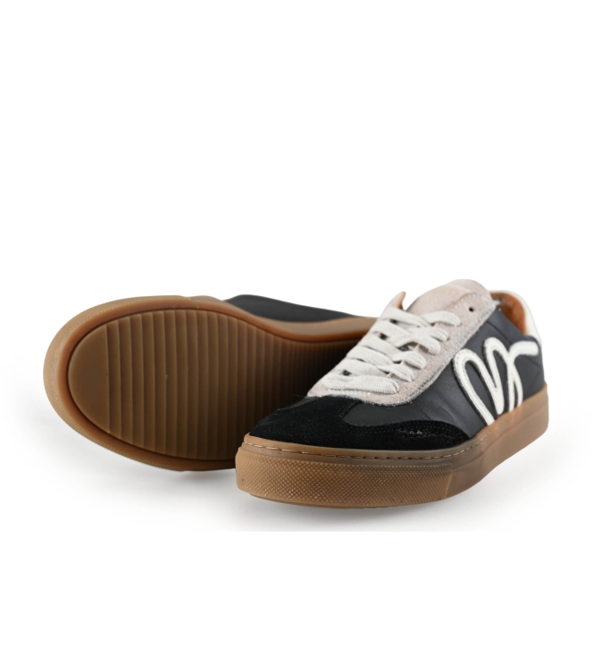 Manfield Sneakers