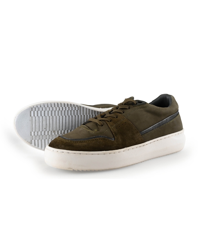 Manfield Sneakers