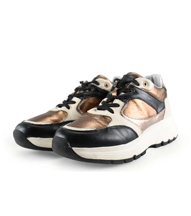 Manfield Sneakers