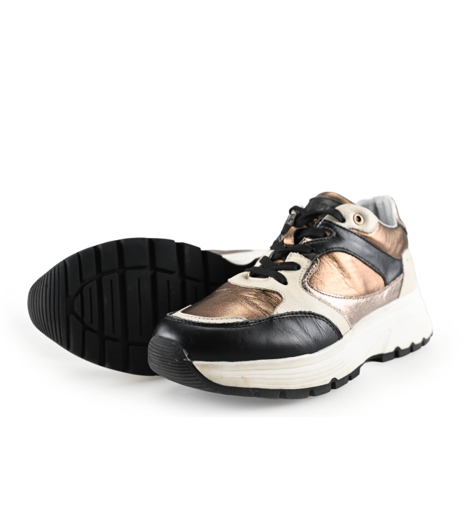 Manfield Sneakers