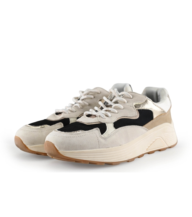 DSTRCT Sneakers