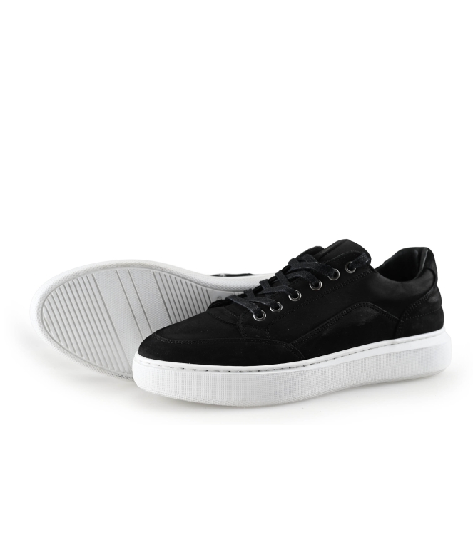 Manfield Sneakers