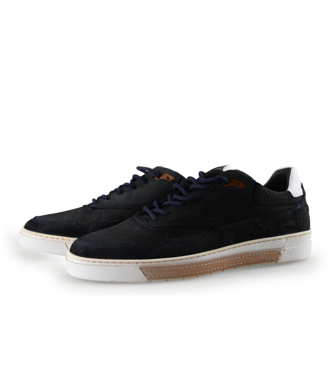 Manfield Sneakers