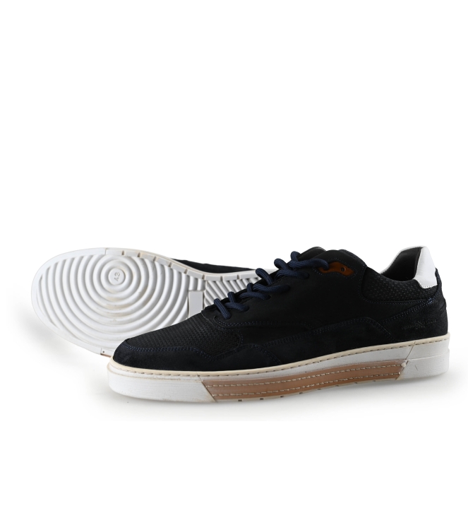Manfield Sneakers