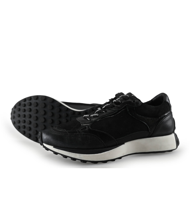 No Stress Sneakers