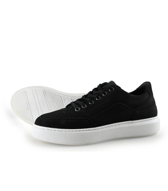 Manfield Sneakers